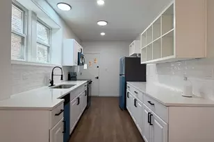 8040 S Rhodes Ave, Chicago, IL 60619 - Photo 6