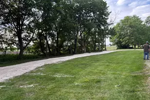 403 Rhodes Ave, Big Rock, IL 60511 - Photo 44