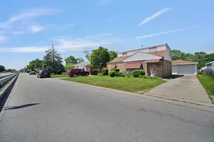 10912 S Pulaski Rd, Oak Lawn, IL 60453 - Photo 2