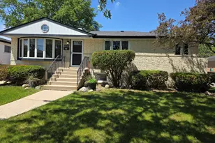 17612 71st Ave, Tinley Park, IL 60477 - Photo 2