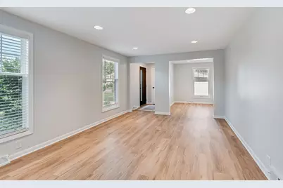 1613 Jones Street, Joliet, IL 60435 - Photo 2