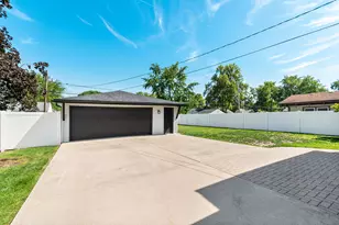 1613 Jones St, Joliet, IL 60435 - Photo 26