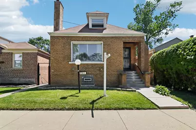 9913 S Parnell Avenue, Chicago, IL 60628 - Photo 1