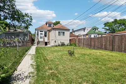 9913 S Parnell Avenue, Chicago, IL 60628 - Photo 34