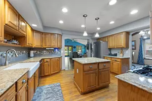 11S669 Schillinger Dr, Naperville, IL 60564 - Photo 10
