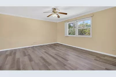 1485 Westbury Drive, Hoffman Estates, IL 60192 - Photo 8
