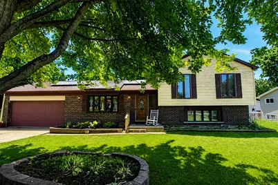 2309 W Edgewood Lane, McHenry, IL 60051 - Photo 1