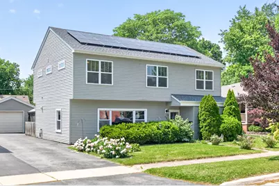 402 S Ahrens Avenue, Lombard, IL 60148 - Photo 1