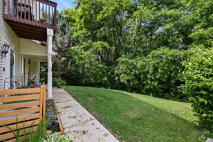 582 Fox Ridge Dr, Fox Lake, IL 60020 - Photo 4