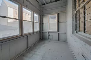 2335 N Oakley Ave, Chicago, IL 60647 - Photo 10