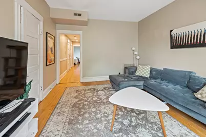 2335 N Oakley Avenue #2, Chicago, IL 60647 - Photo 8