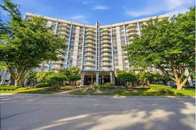 [Address not provided], Oak Brook, IL 60523 - Photo 1