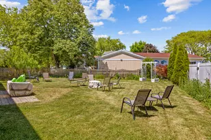 652 Cherry Valley Rd, Vernon Hills, IL 60061 - Photo 20