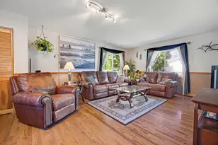 652 Cherry Valley Rd, Vernon Hills, IL 60061 - Photo 4