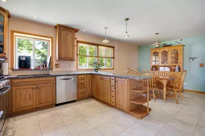 652 Cherry Valley Road, Vernon Hills, IL 60061 - Photo 8