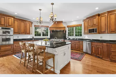 1901 Midwest Club Parkway, Oak Brook, IL 60523 - Photo 20