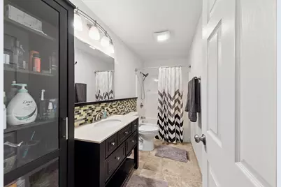 313 Richmond Lane, Vernon Hills, IL 60061 - Photo 18