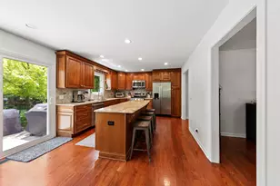 313 Richmond Ln, Vernon Hills, IL 60061 - Photo 6