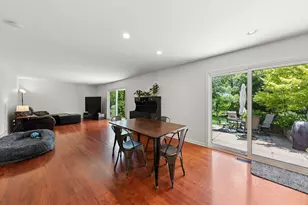 313 Richmond Ln, Vernon Hills, IL 60061 - Photo 8