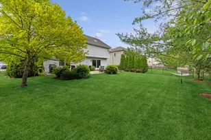 313 Richmond Ln, Vernon Hills, IL 60061 - Photo 24