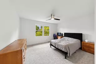313 Richmond Ln, Vernon Hills, IL 60061 - Photo 16