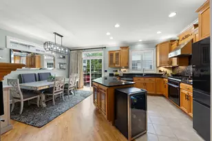 928 Shandrew Dr, Naperville, IL 60540 - Photo 8