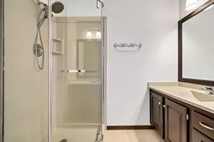 887 Braintree Ln, Bartlett, IL 60103 - Photo 16