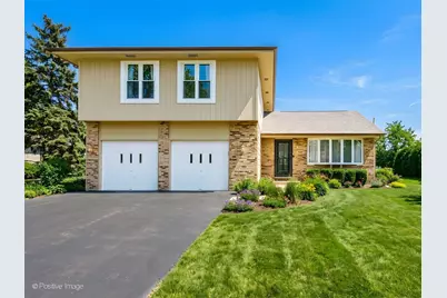 887 Braintree Lane, Bartlett, IL 60103 - Photo 2