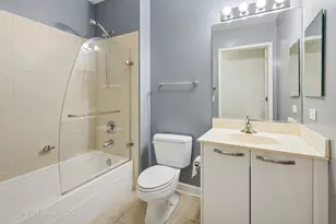 450 E Waterside Dr, Chicago, IL 60601 - Photo 14