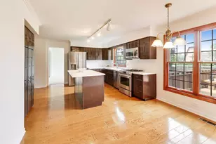 1626 E Barberry Ln, Mount Prospect, IL 60056 - Photo 12