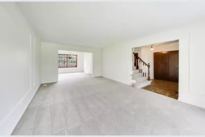 1626 E Barberry Lane, Mount Prospect, IL 60056 - Photo 4