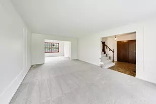 1626 E Barberry Ln, Mount Prospect, IL 60056 - Photo 4