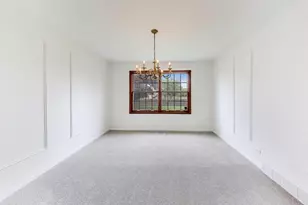 1626 E Barberry Ln, Mount Prospect, IL 60056 - Photo 6