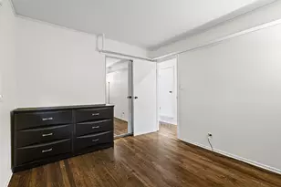 380 Pleasant St, Hoffman Estates, IL 60169 - Photo 10