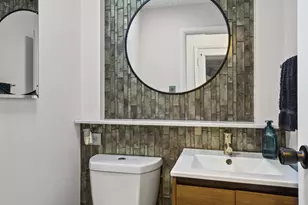 380 Pleasant St, Hoffman Estates, IL 60169 - Photo 22