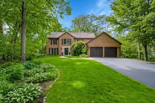 850 Carlyle Cir, Lake Bluff, IL 60044 - Photo 2