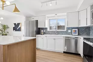 11130 NW Rd, Palos Hills, IL 60465 - Photo 6