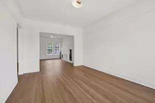 2107 W Eastwood Ave, Chicago, IL 60625 - Photo 12