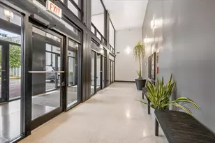 61 W 15th St, Chicago, IL 60605 - Photo 2