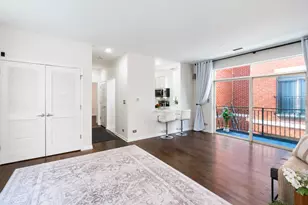 715 W Eastman St, Chicago, IL 60610 - Photo 6