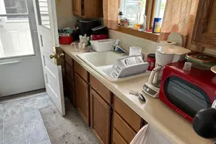 628 E Division St, Kewanee, IL 61443 - Photo 14