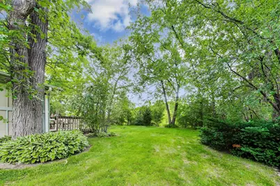 1281 Banbury Road, Mundelein, IL 60060 - Photo 24