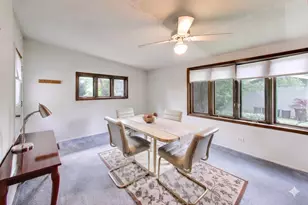 1281 Banbury Rd, Mundelein, IL 60060 - Photo 4