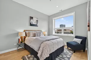 1347 W Grand Ave, Chicago, IL 60642 - Photo 20