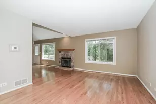 1512 Kirkwood Dr, Geneva, IL 60134 - Photo 4