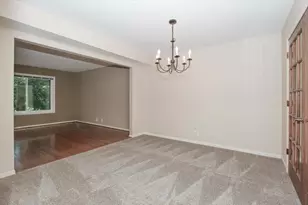 1512 Kirkwood Dr, Geneva, IL 60134 - Photo 6