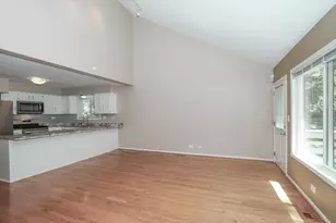 1512 Kirkwood Dr, Geneva, IL 60134 - Photo 12