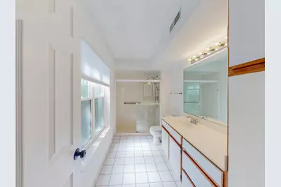 4750 N Elston Avenue #201D, Chicago, IL 60630 - Photo 16