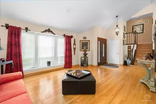 4 Waterbury Ct, Lake Zurich, IL 60047 - Photo 4