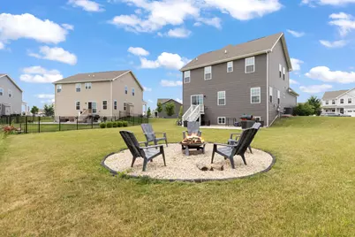 3056 Grande Trail, Yorkville, IL 60560 - Photo 2